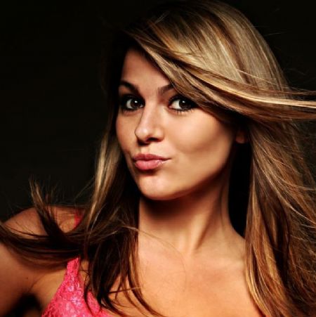 Lindsey - ID: 11787