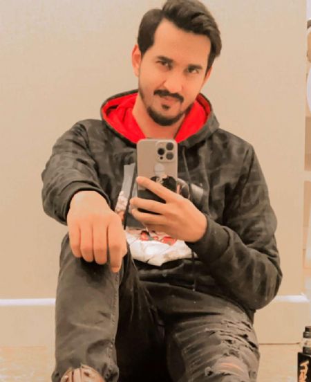 khurram - ID: 11909 - 632900