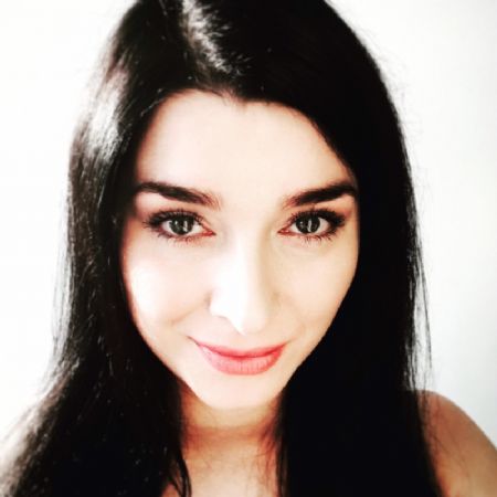 Amalia - ID: 123674