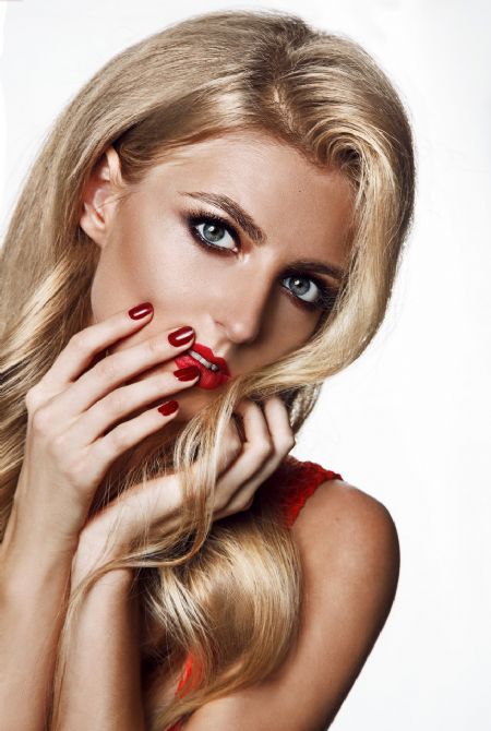 Yuliya - ID: 13725 - 452599
