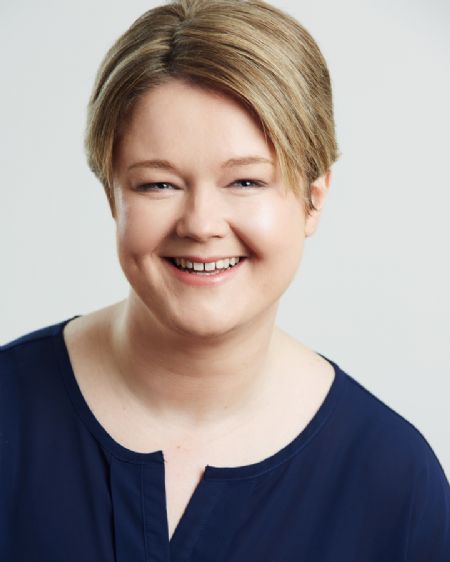 Siobhan - ID: 193739