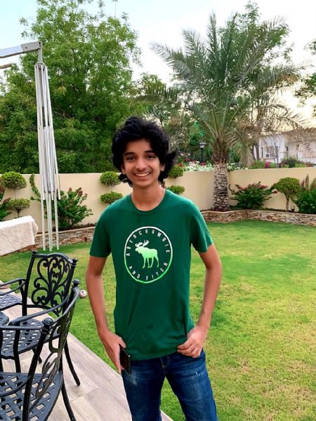 Hussain - ID: 206733 - 572618