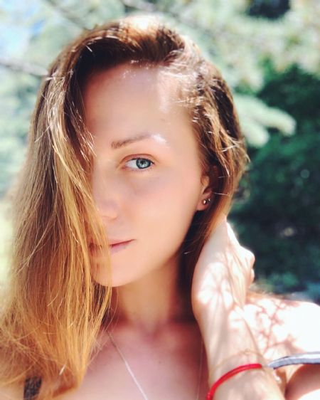 Nadiia - ID: 232585 - 516765