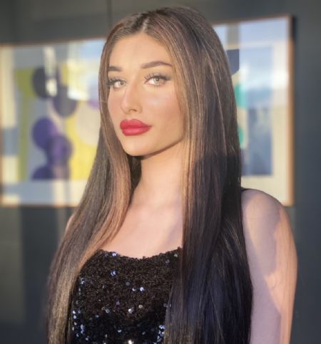 Leyla - ID: 308426