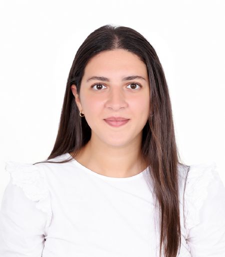 samira - ID: 347916