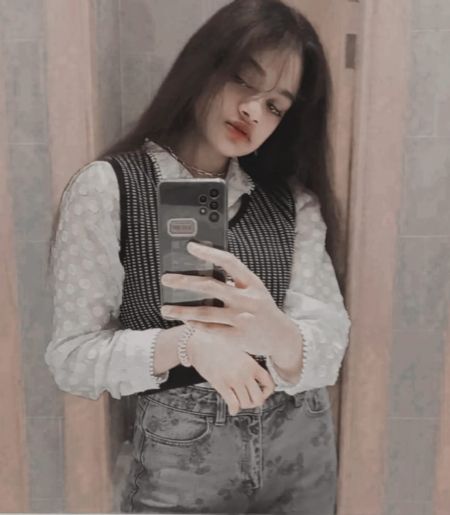 Amina - ID: 364667