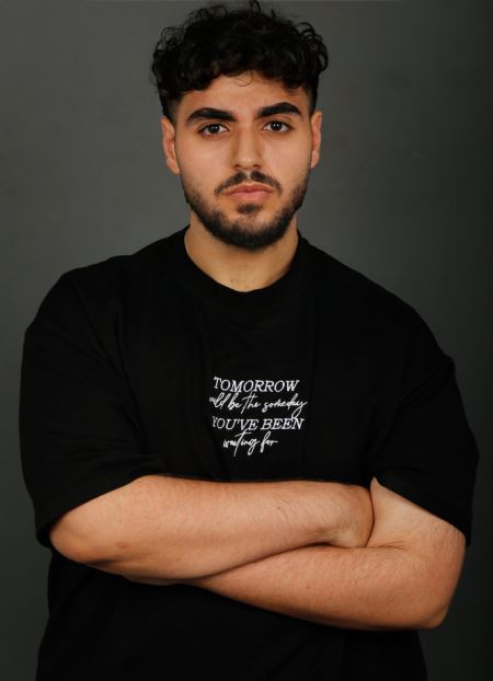 osama - ID: 372379 - 696765