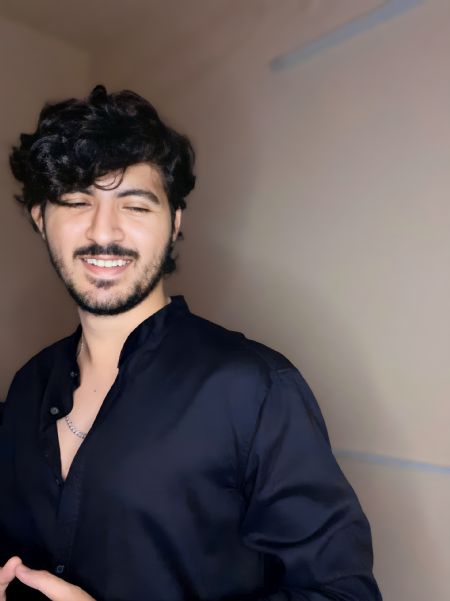 Nayab Mehdi - ID: 374969 - 700573