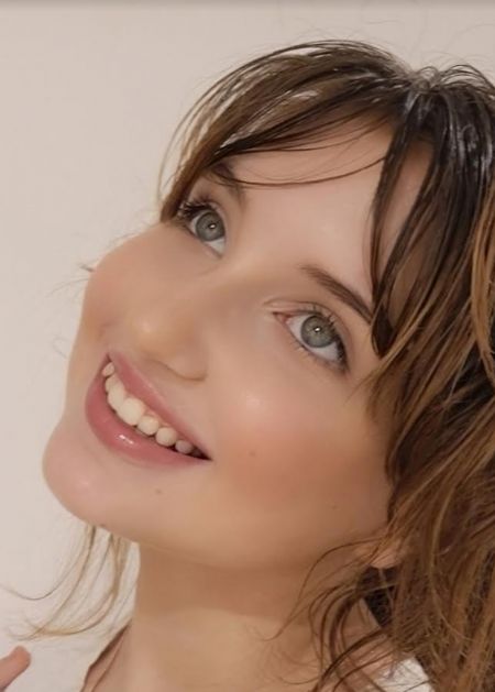 Sasha - ID: 376541 - 702669