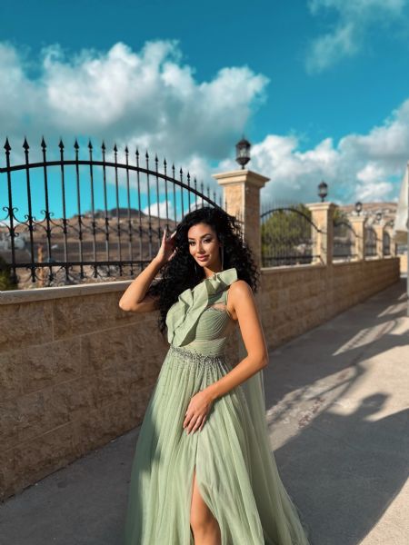 Maya - ID: 377645