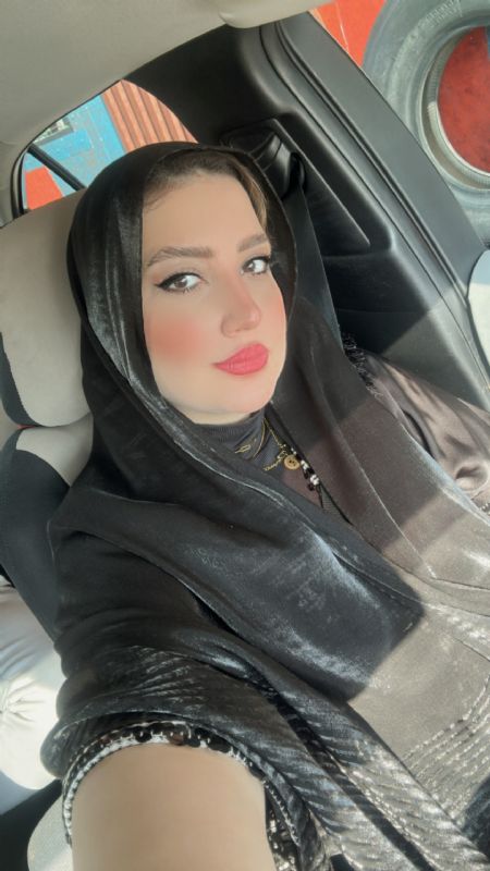 Sepideh - ID: 383942