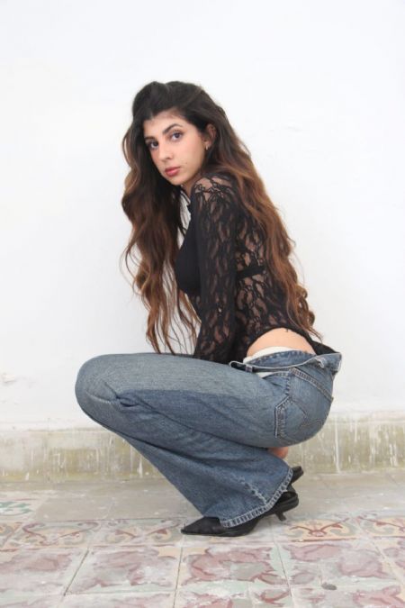 Eya - ID: 386097