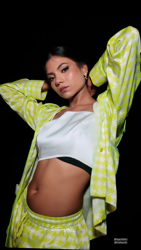 anjali - ID: 399728