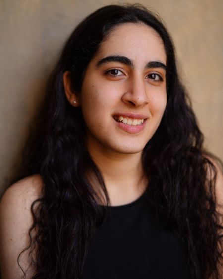 Sara - ID: 432483 - 750639