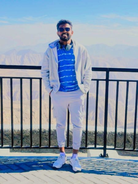 Dhanesh  - ID: 569489