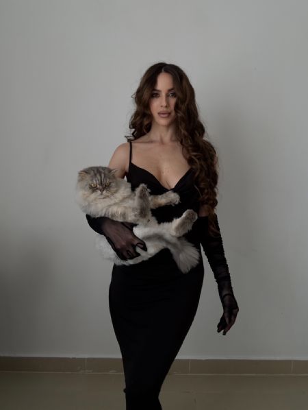 Sindi - ID: 571762 - 814874