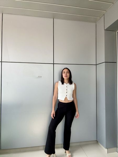 Jennifer - ID: 588521 - 834447