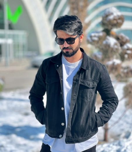 Ahtisham - ID: 596402