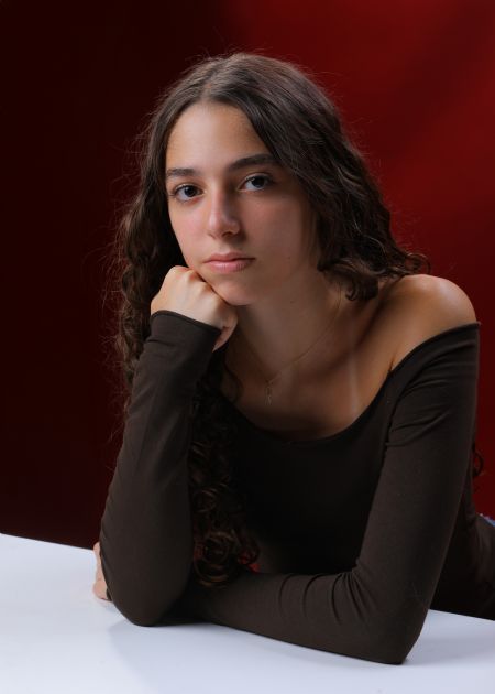 Taleen - ID: 603099