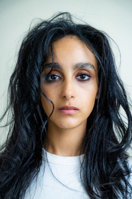 Zeinab - ID: 606068 - 855106