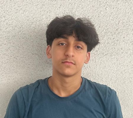 Eyad - ID: 610369