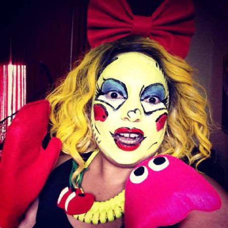 Veronique - ID: 75152 - 307699